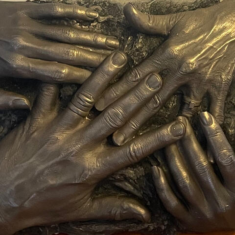 If you want to know more, or to chat about a commission, use the email like to make initial contact - thank you so much ♡